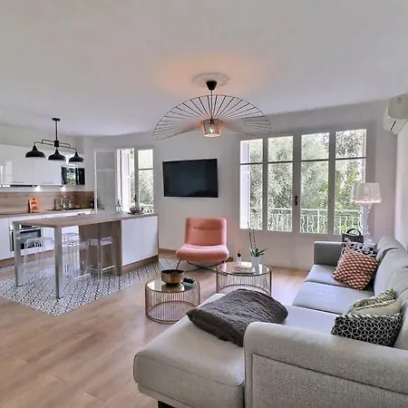 דירה T2 Avec Balcon - Parking, Ac, Wifi *